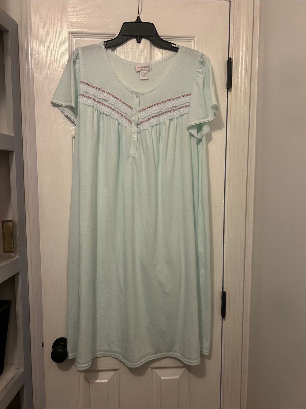 Shadowline Nightgown Robe 2pc Set - Picture 3 of 10